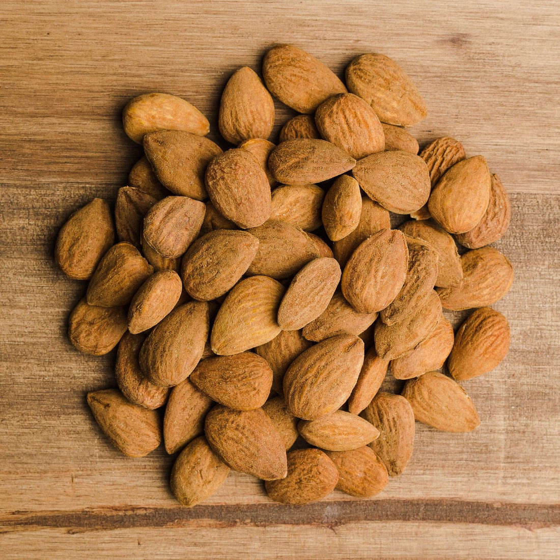Mandorle siciliane: benefici, valori nutrizionali e come usarle - Amelie Frutta Secca