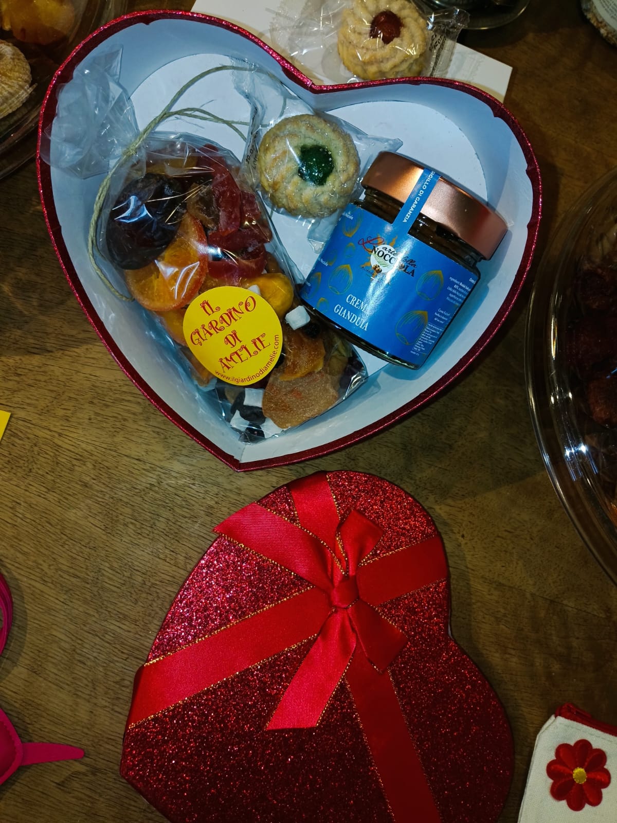 ❤️ Confezione Cuore con Crema di Nocciola e Frutta Disidratata Premium